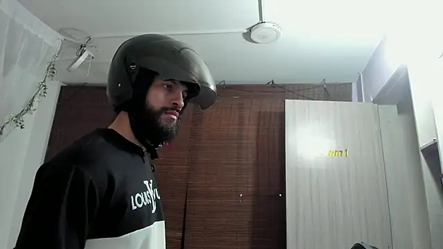 Apolo Bianco  online show from December 3, 11:32 am