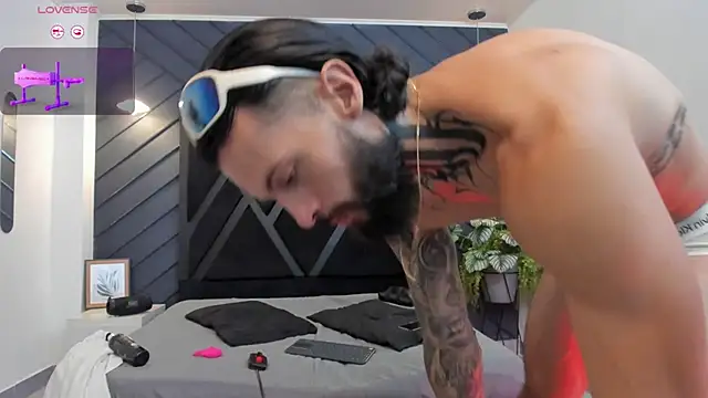 Apolo Bianco  online show from September 30, 11:41 pm