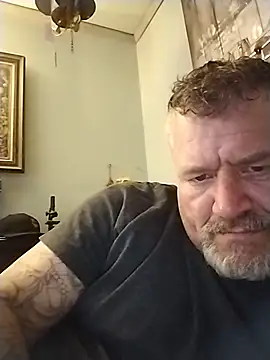 bigdoog8 online show from June 16, 10:12 pm