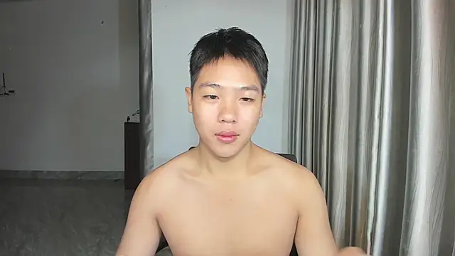 Snapshot of Oliver_Nl chatting on January 11, 3:44 am Oliver Nl online show from January 11, 3:44 am