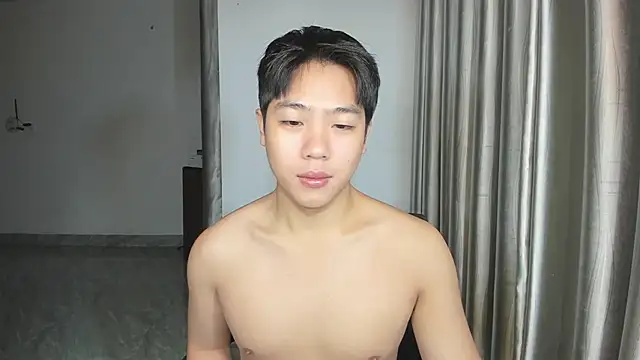 Snapshot of Oliver_Nl chatting on February 26, 4:14 am Oliver Nl online show from February 26, 4:14 am