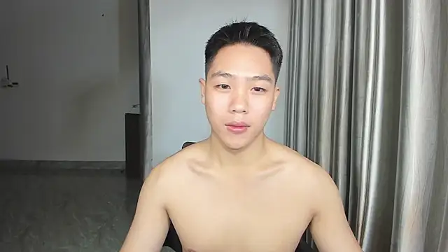 Snapshot of Oliver_Nl chatting on December 17, 4:11 pm Oliver Nl online show from December 17, 4:11 pm