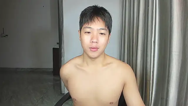 Snapshot of Oliver_Nl chatting on February 21, 3:45 am Oliver Nl online show from February 21, 3:45 am