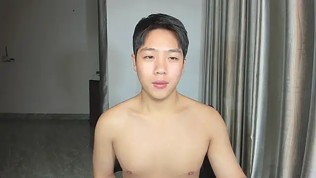 Snapshot of Oliver_Nl chatting on February 22, 3:21 pm Oliver Nl online show from February 22, 3:21 pm