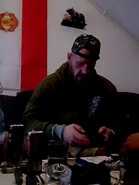 eltoulou online show from March 7, 2:25 am