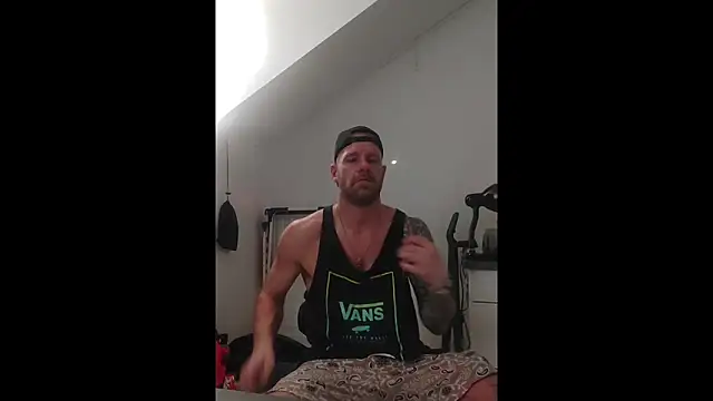 eltoulou online show from January 12, 9:08 am