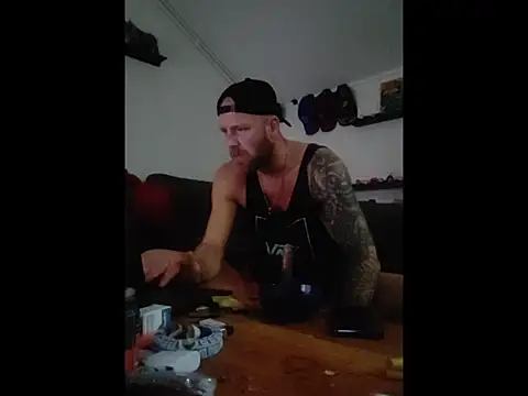 eltoulou online show from January 4, 11:00 am