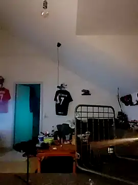 eltoulou online show from December 10, 2:02 am