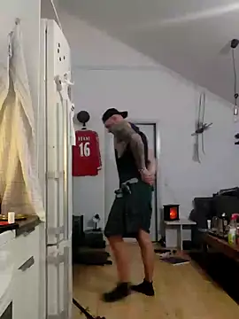 eltoulou online show from January 7, 3:33 pm