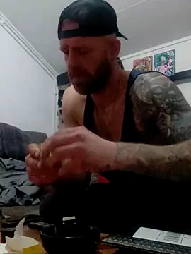 eltoulou online show from January 30, 2:15 pm