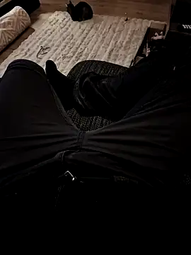 Picknick84 online show from December 5, 5:40 pm