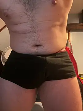 Snapshot of youlo71 chatting on February 9, 2:18 pm youlo71 online show from February 9, 2:18 pm