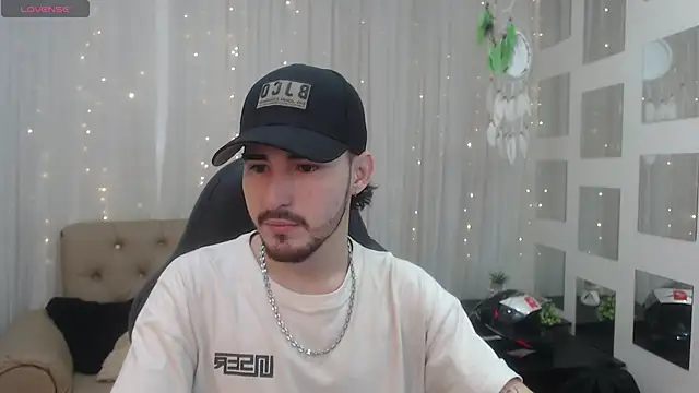 DmitriSanders online show from December 28, 3:16 pm