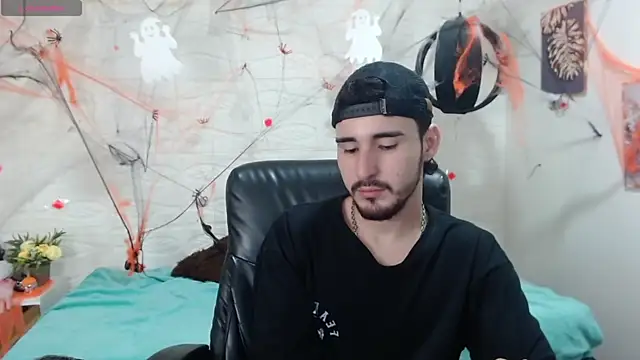 DmitriSanders online show from December 4, 10:41 pm