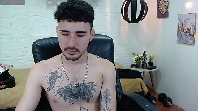 DmitriSanders online show from February 8, 8:53 pm