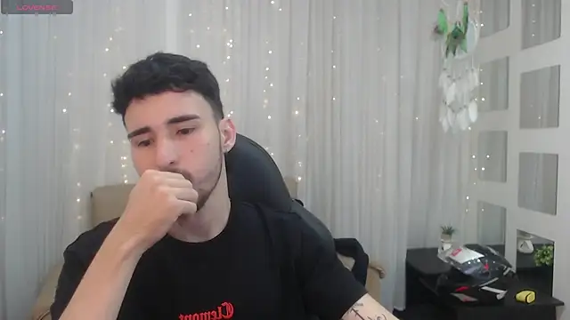 DmitriSanders online show from December 26, 8:21 pm