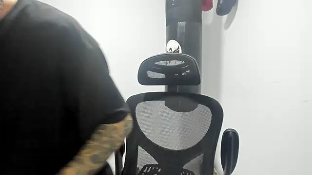 DmitriSanders online show from September 12, 11:38 pm