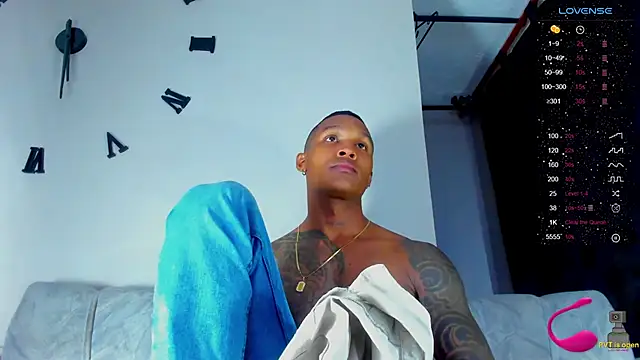 esteveen ortegas  online show from December 11, 7:10 am