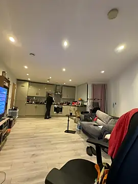 LondonTeffy online show from February 2, 9:56 pm