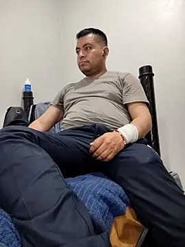 Potro23hotzen online show from September 14, 10:34 pm