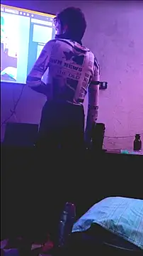 Snapshot of BodyandlegginLover chatting on October 4, 8:30 am BodyandlegginLover online show from October 4, 8:30 am