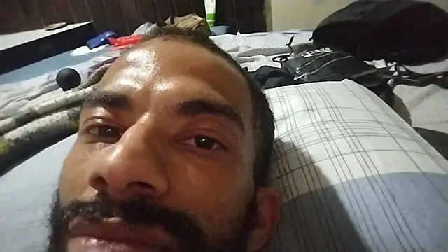 UncutToyBoy23cm online show from December 21, 4:31 am