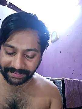 GlassBarge9 online show from February 6, 7:29 pm