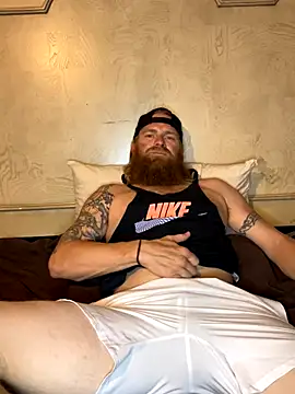 Snapshot of whitehammer94u chatting on October 8, 11:20 pm whitehammer94u online show from October 8, 11:20 pm