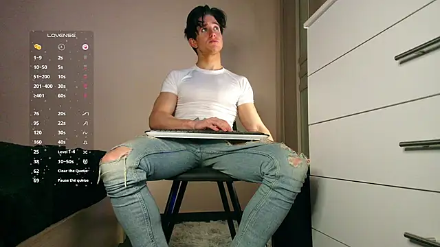 ChristianLevine  online show from March 27, 8:26 am