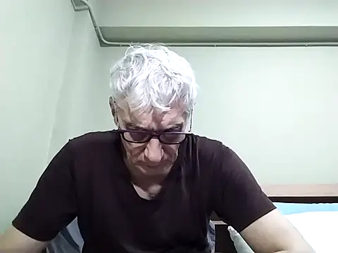 BIGUNCUTHARDCOCK online show from November 10, 5:45 am