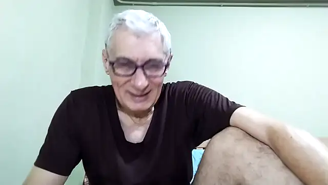 BIGUNCUTHARDCOCK online show from January 15, 3:21 am