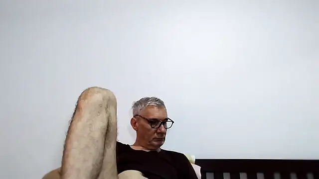 BIGUNCUTHARDCOCK online show from March 8, 1:25 am