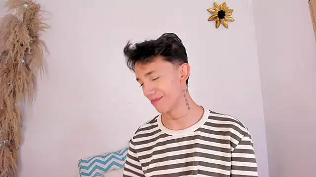 Tomy Rox online show from December 13, 8:15 pm