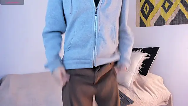 Tomy Rox online show from December 14, 8:40 pm