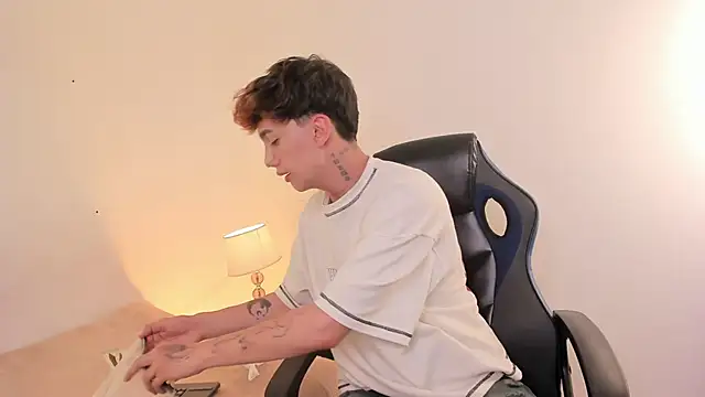 Tomy Rox online show from September 25, 8:52 pm