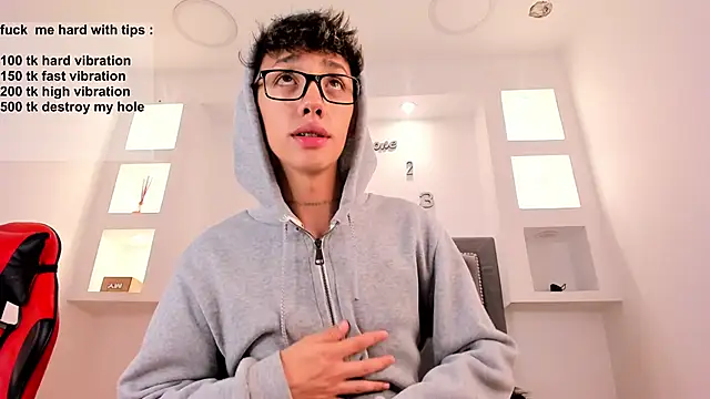 Tomy Rox online show from December 10, 7:37 am