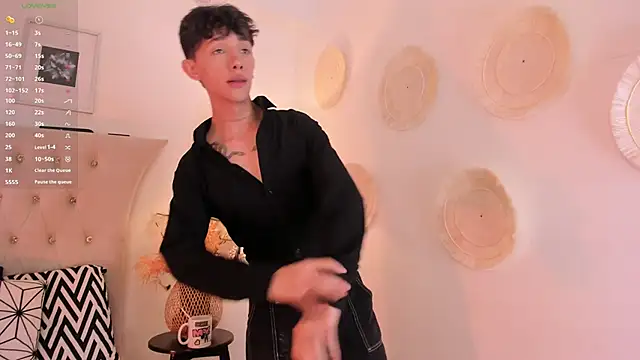 Tomy Rox online show from December 28, 8:36 pm