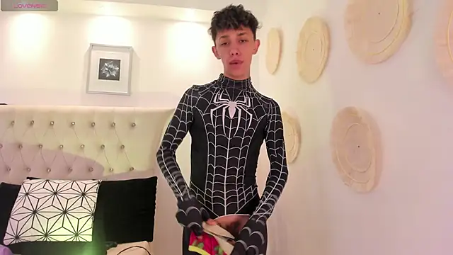 Tomy Rox online show from December 26, 6:01 pm