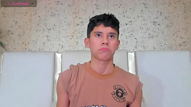 Angel esteban fx online show from December 13, 4:00 am