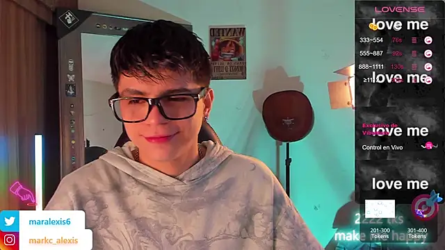 Snapshot of marckalexis chatting on December 26, 10:20 pm marckalexis online show from December 26, 10:20 pm