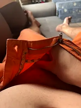 Snapshot of thestringer chatting on September 17, 1:23 pm thestringer online show from September 17, 1:23 pm