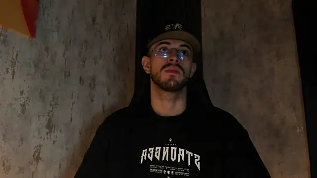 CodyWalkerR online show from July 3, 5:39 pm