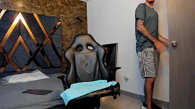 Snapshot of CodyWalkerR chatting on February 18, 5:11 pm CodyWalkerR online show from February 18, 5:11 pm