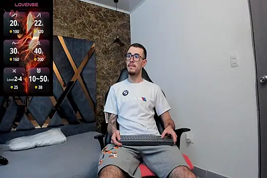 Snapshot of CodyWalkerR chatting on January 7, 5:20 pm CodyWalkerR online show from January 7, 5:20 pm