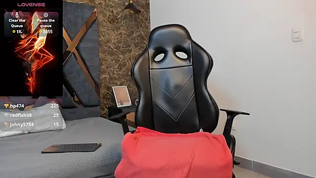 Snapshot of CodyWalkerR chatting on December 20, 5:40 pm CodyWalkerR online show from December 20, 5:40 pm