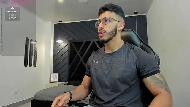 Liam Kleiin online show from November 18, 11:25 am