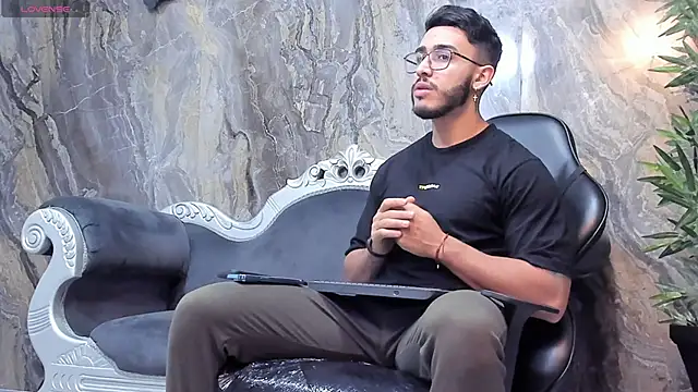 Liam Kleiin online show from January 21, 11:40 am