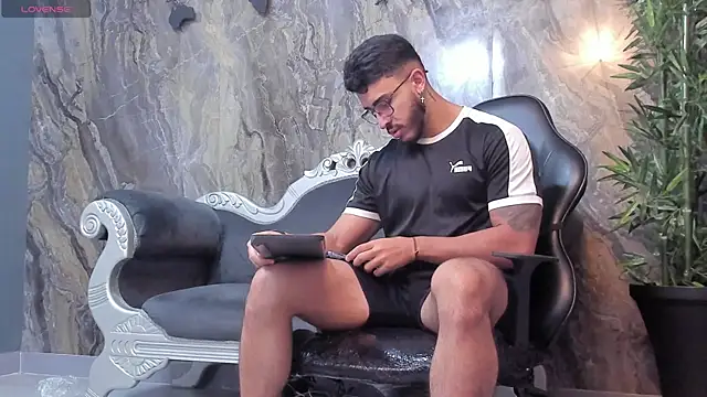 Liam Kleiin online show from February 24, 11:43 am