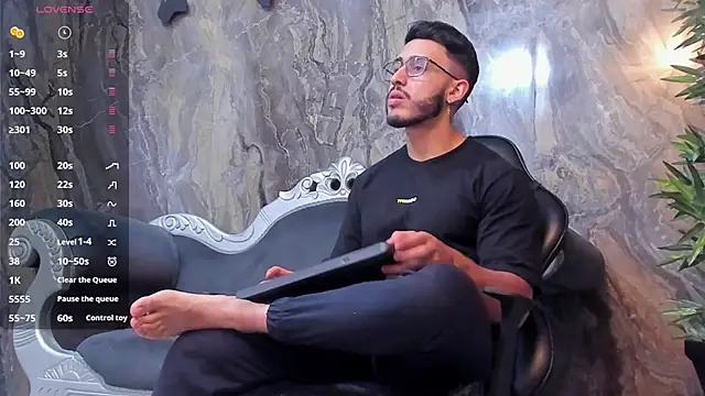 Liam Kleiin online show from February 5, 11:44 am