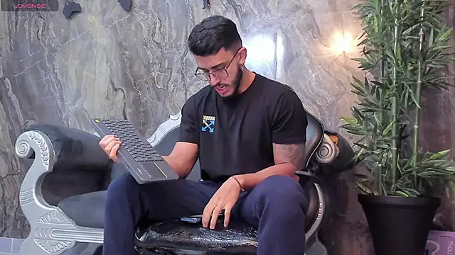 Liam Kleiin online show from March 6, 11:36 am